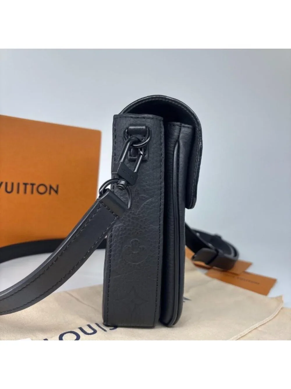 Louis Vuitton Super Monogram Taurillon S Rock Shoulder Bag Black